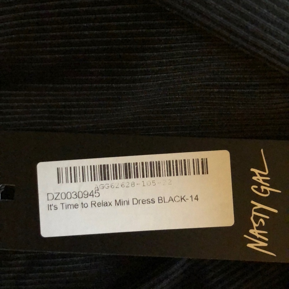 Nasty Gal “It’s time to relax” Mini Dress - Picture 4 of 4